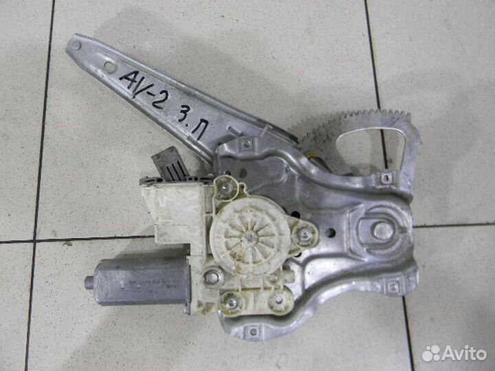 Стеклоподъемник электрический задний правый Toyota Avensis 2 T250