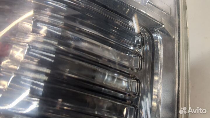 Фонарь (задний) правый Mitsubishi Pajero