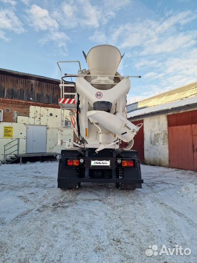 Бетоносмеситель hino700
