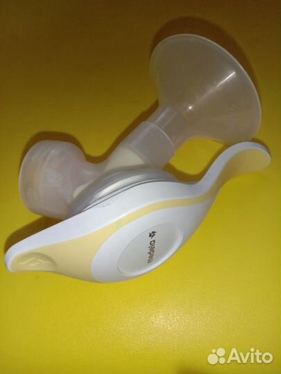 Молокоотсос medela ручной