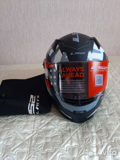 Мотоциклетный шлем, размер L (59-60), XL (61-62)