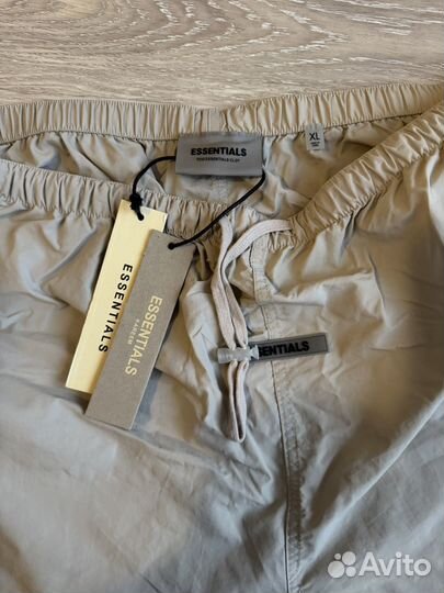 Шорты Essential