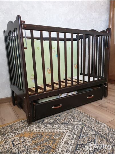 Детская кроватка