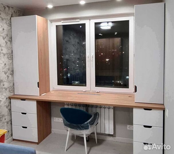 Рабочая зона у окна