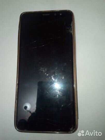 Samsung A8 неисправен