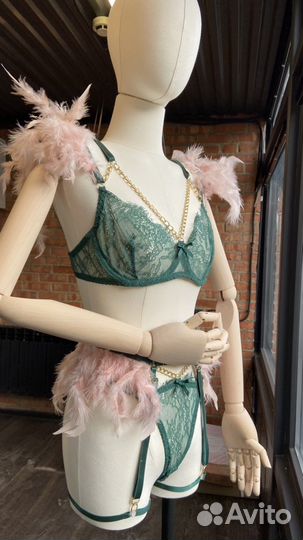 Манекен с шарнирными руками