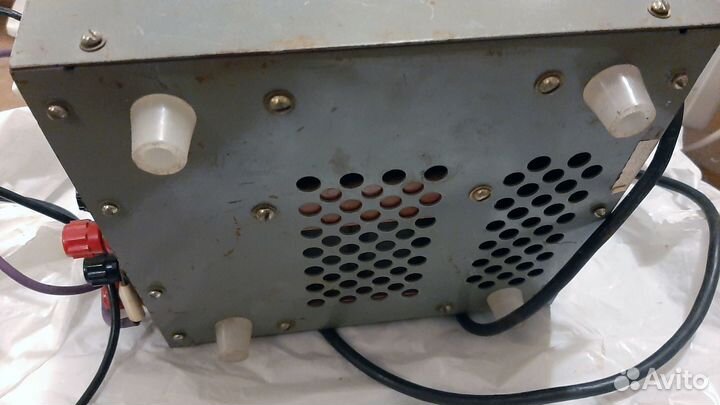 Пускозарядное устройство для автомобиля