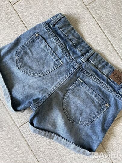 Джинсовые шорты