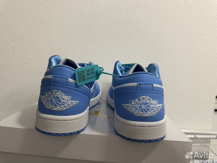 Nike air jordan 1 low university blue