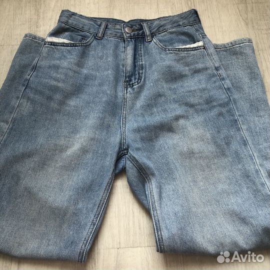 Джинсы женские