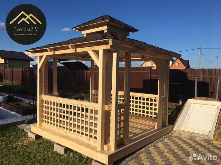 Беседка с мангальной зоной