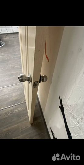 Дверь деревянная