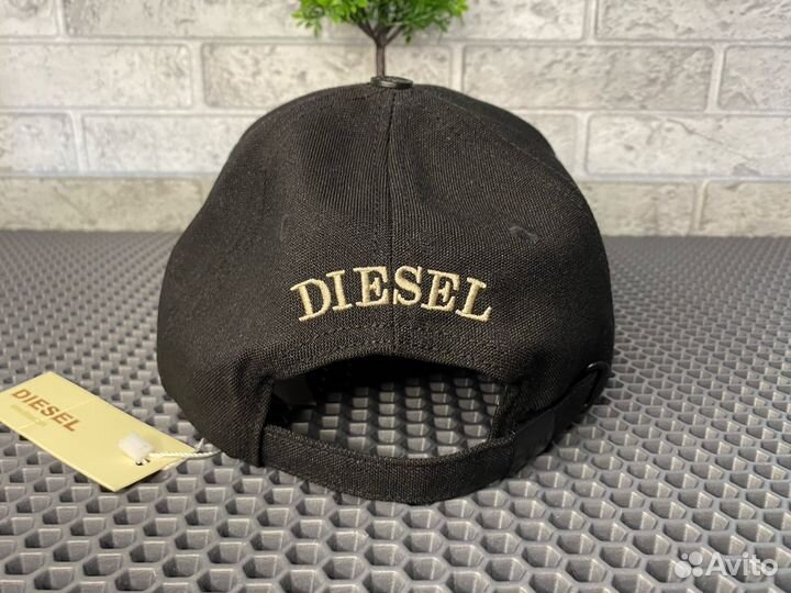 Бейсболка мужская Diesel