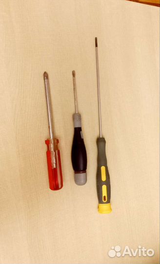 Ящик для интрументов и отвертки