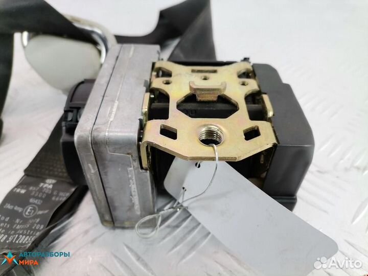 Ремень безопасности Volkswagen Beetle