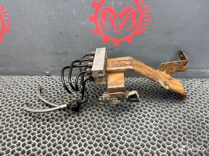 Распределитель тормозных сил Chrysler Voyager 4