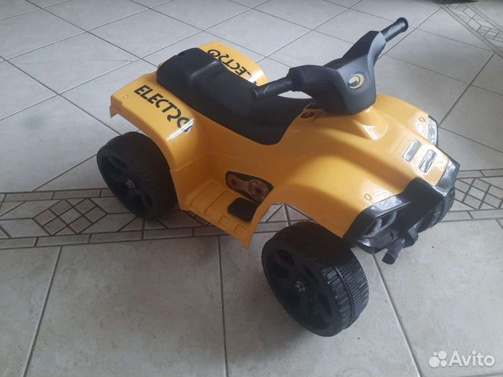 Детский квадроцикл машина Kreiss