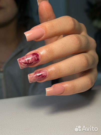 Модель на Маникюр/Педикюр/Наращивание ногтей