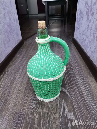 Бутыль стеклянная в оплётке времён СССР