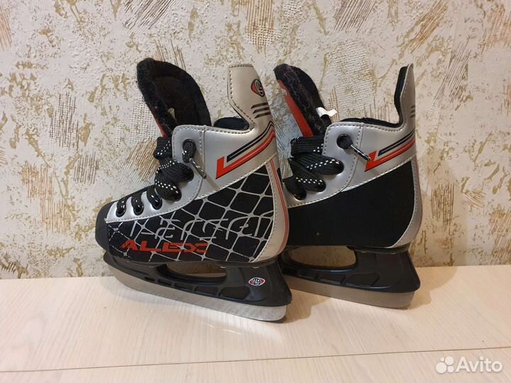 Коньки хоккейные Larsen Alex 28 разм