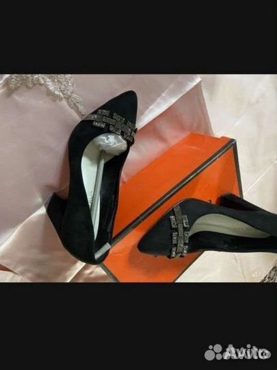 Туфли женскиена каблуках