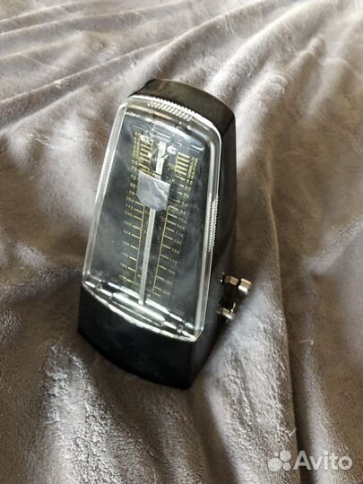 Продам метроном механический