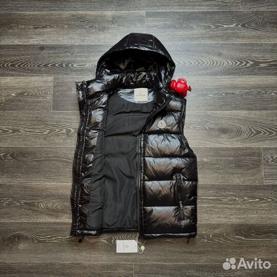 Moncler жилет