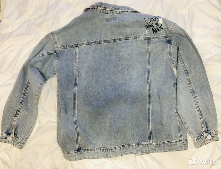 Новая джинсовая куртка