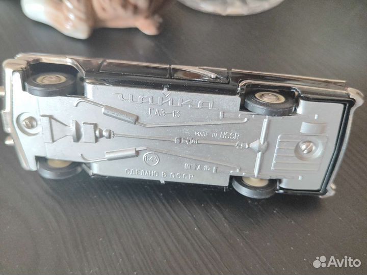 Машина модель - Чайка Коллекционная