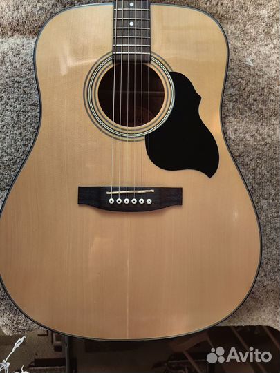 Акустическая гитара Crafter