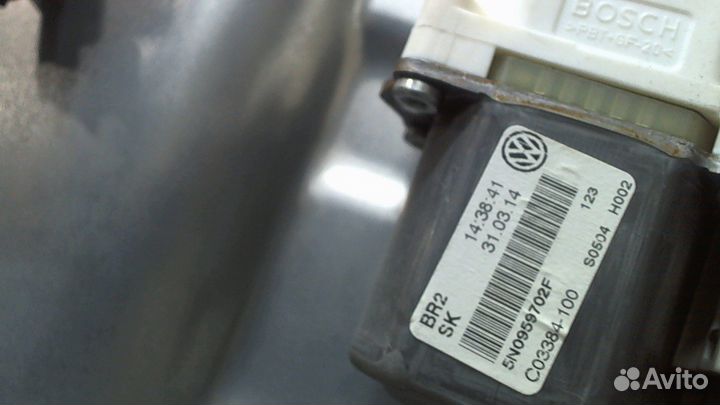 Стеклоподъемник электрический Volkswagen Tiguan, 2