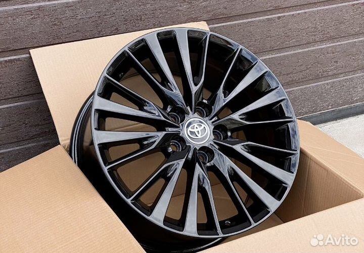 Диски R18 5x114.3 Toyota Camry, Rav4 Lexus RX, NX