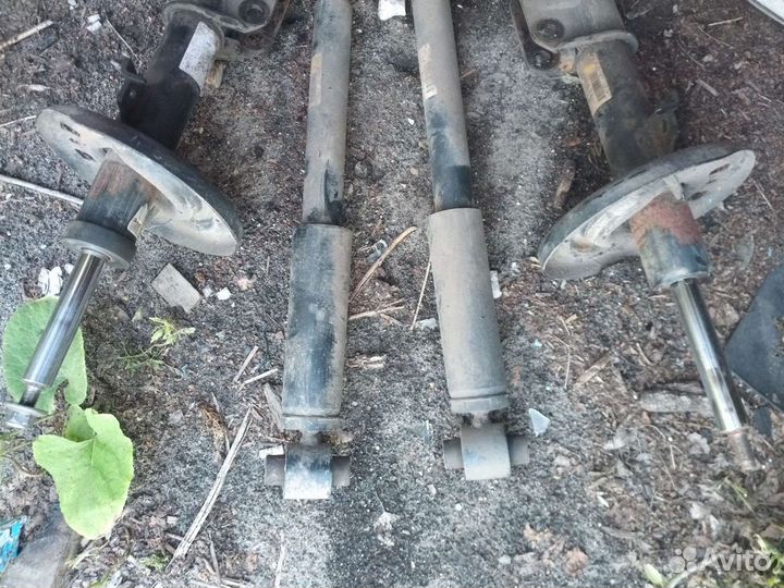 Стойки амортизаторов Рено Флюенс