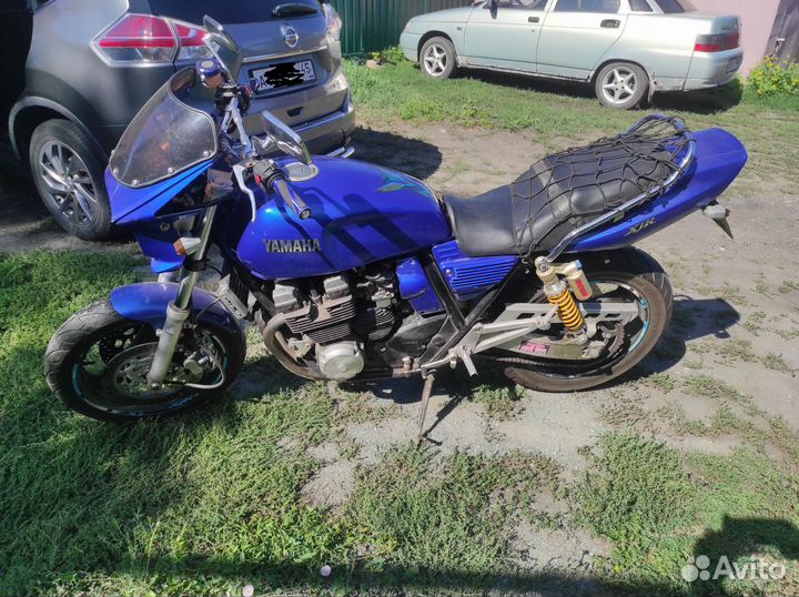 Yamaha xjr400