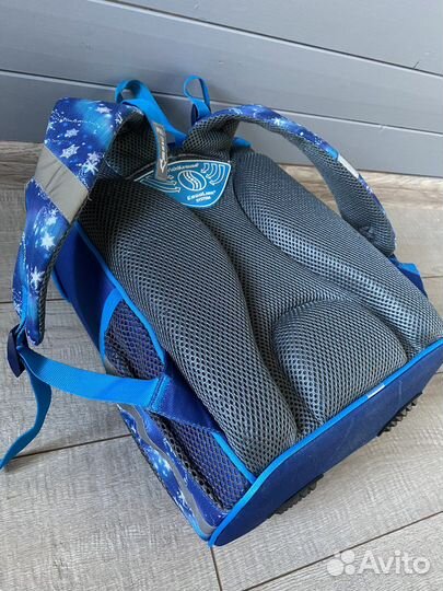 Портфель школьный