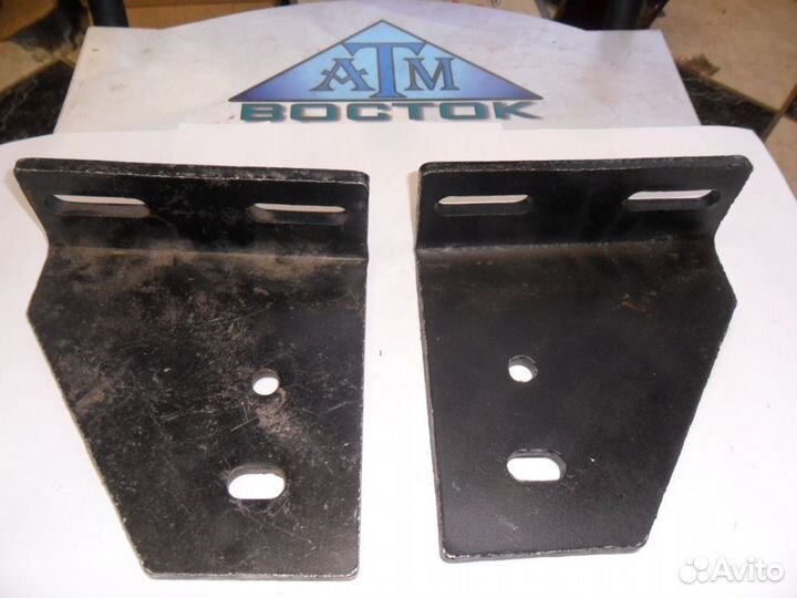 Кронштейн подвесного подшипника (левый)