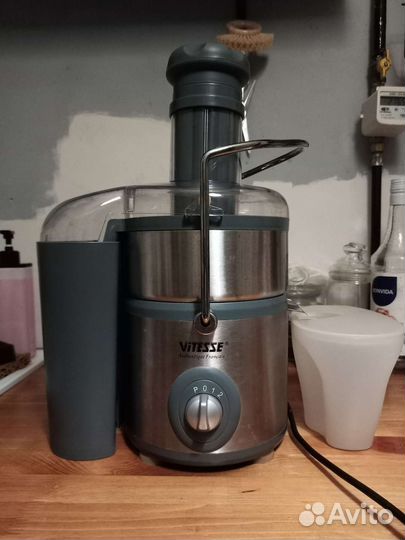 Соковыжималка Vitesse VS-200