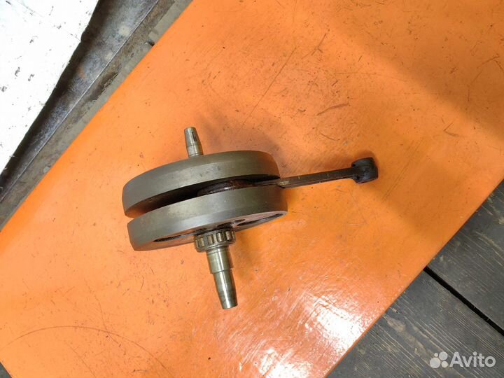 Коленвал Иж Планета