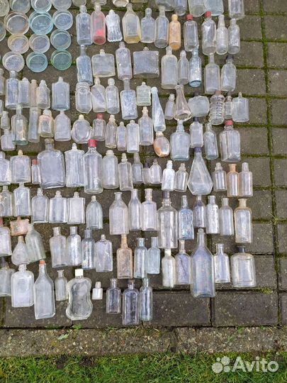 Старинные пузырьки,банки,баночки