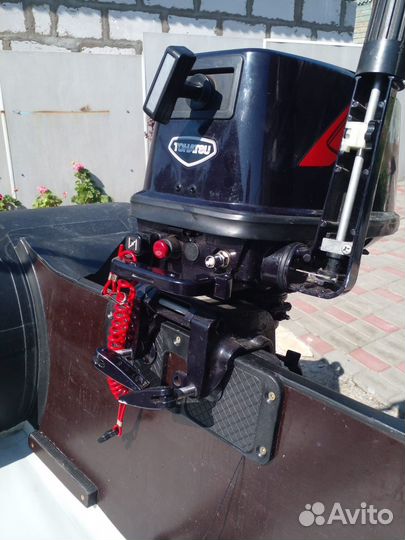 Мотор tohatsu 5