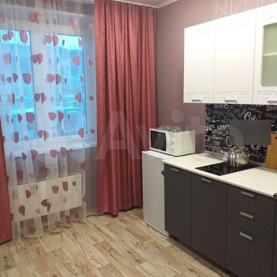 1-к. квартира, 32 м², 8/10 эт.