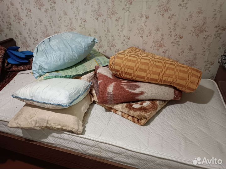 Одеяло и подушки бу