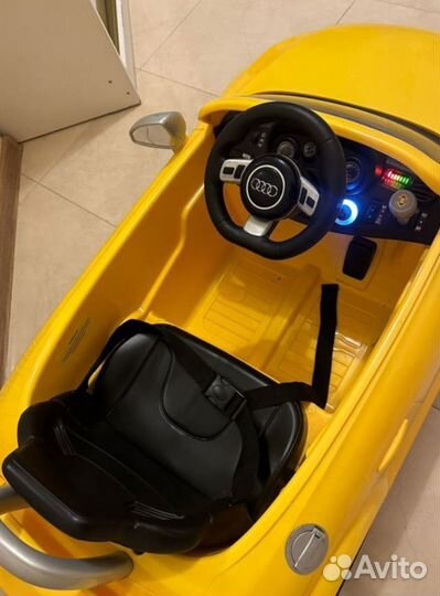 Детский электромобиль Audi TT RS