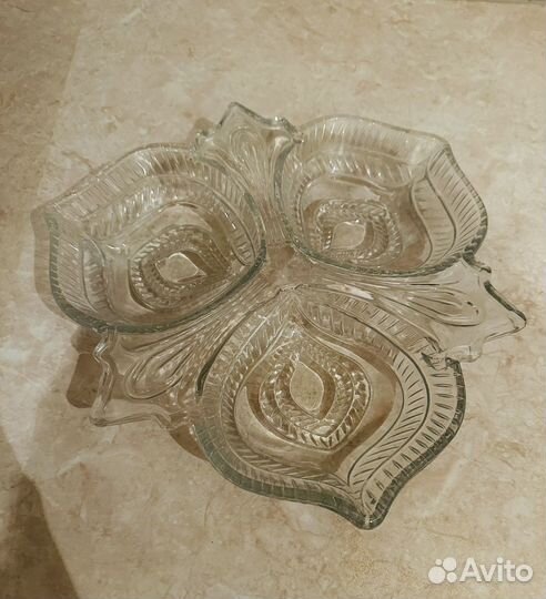 Продам блюдо для закусок