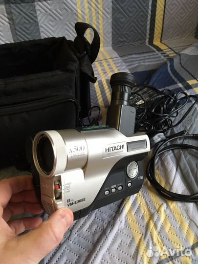 Видеокамера hitachi