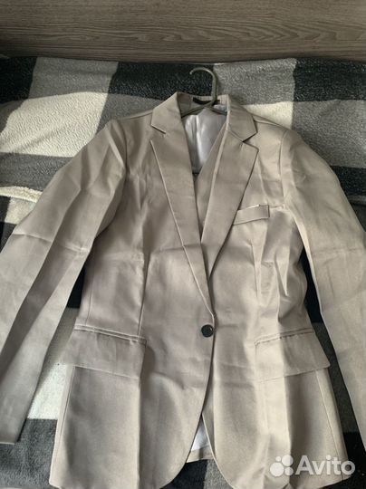 Мужской костюм тройка 40 -42