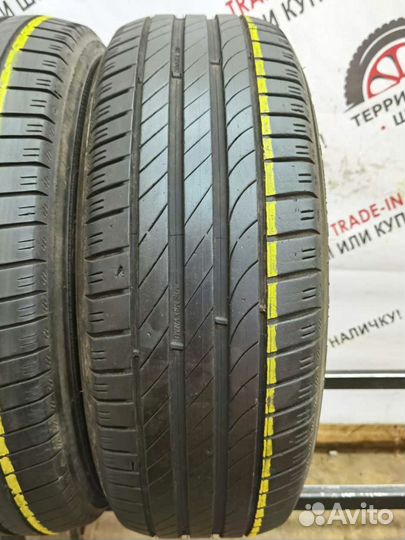 Kleber Dynaxer DR 215/60 R17 96V