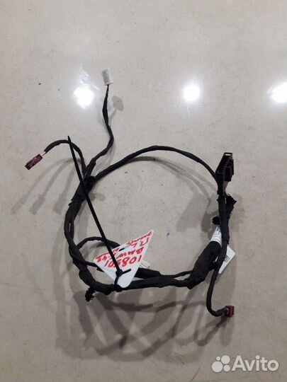 Электропроводка обшивки двери (передняя левая)