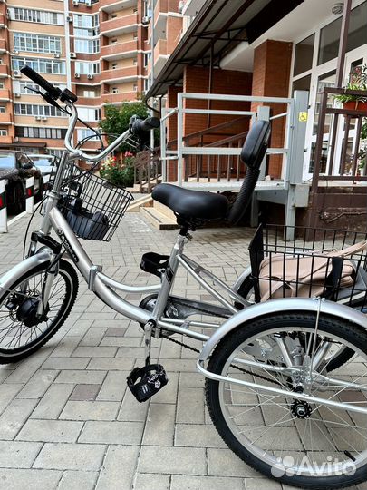 Электрический трехколесный велосипед