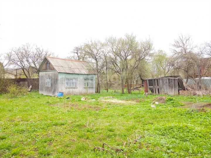 Дача 20 м² на участке 6 сот.